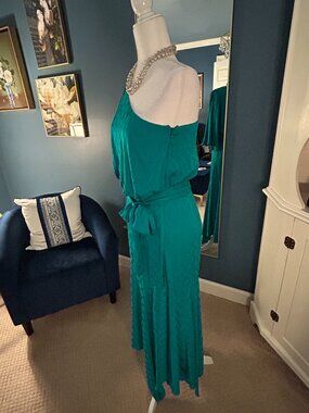 Karina Grimaldi Green Jacquard Cocktail Dress